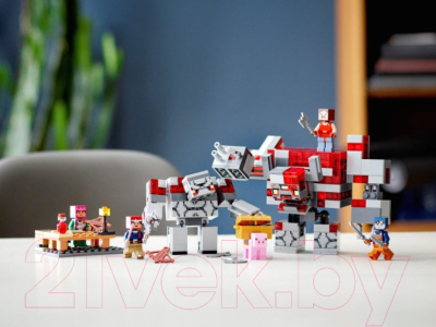 Конструктор Lego Minecraft. Битва за красную пыль / 21163