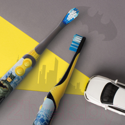 Электрическая зубная щетка Colgate Супермягкие щетинки (Batman)