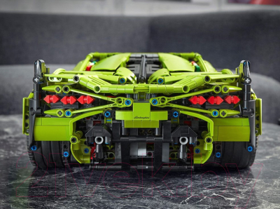 Конструктор Lego Technic Суперкар Lamborghini Sian FKP 37 / 42115
