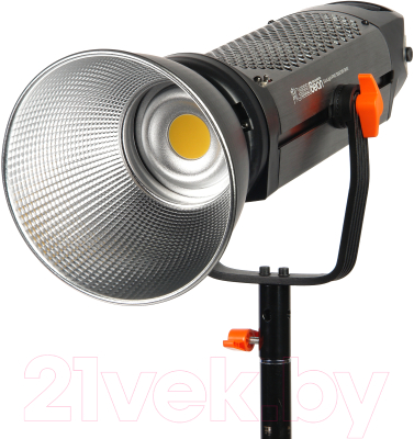 Осветитель студийный GreenBean SunLight Pro 300COB DMX / 2752