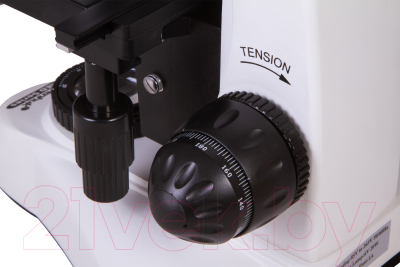 Микроскоп цифровой Levenhuk MED D20T LCD / 73991