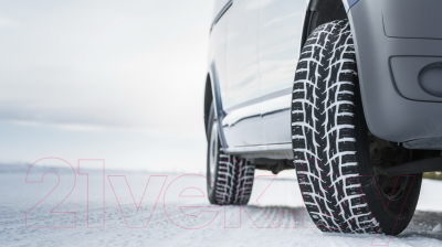 Зимняя легкогрузовая шина Nokian Tyres Hakkapeliitta CR3 205/65R15C 102/100R