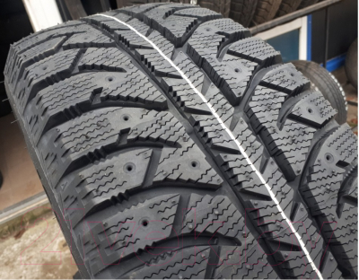 Зимняя шина Bridgestone Ice Cruiser 7000S 235/65R17 108T (под шип, только 1 шина)