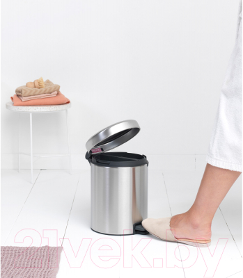 Система сортировки мусора Brabantia Pedal Bin Newicon / 280467 (2x2л, стальной матовый)