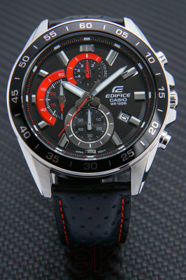 Часы наручные мужские Casio EFV-550L-1AVUEF