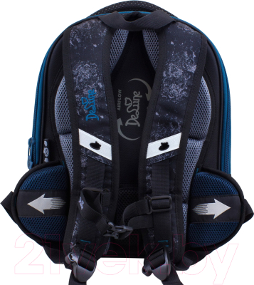 Школьный рюкзак DeLune 9-118 (черный)