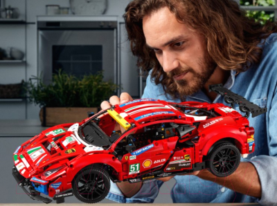 Конструктор Lego Technic Ferrari 488 GTE AF Corse 51 / 42125