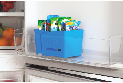 Холодильник с морозильником Indesit ITS 5200 B