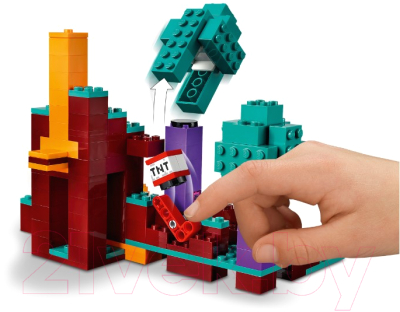 Конструктор Lego Minecraft Искаженный лес / 21168
