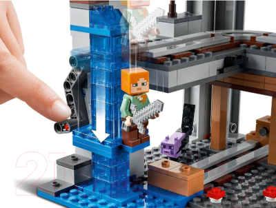 Конструктор Lego Minecraft Первое приключение / 21169
