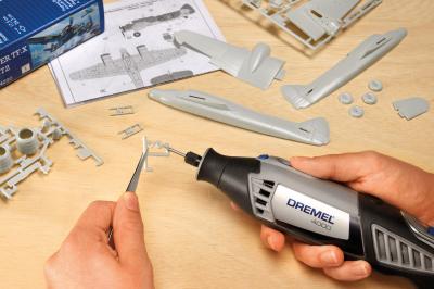 Профессиональный гравер Dremel 4000 LD (F.013.400.0LD) - в работе