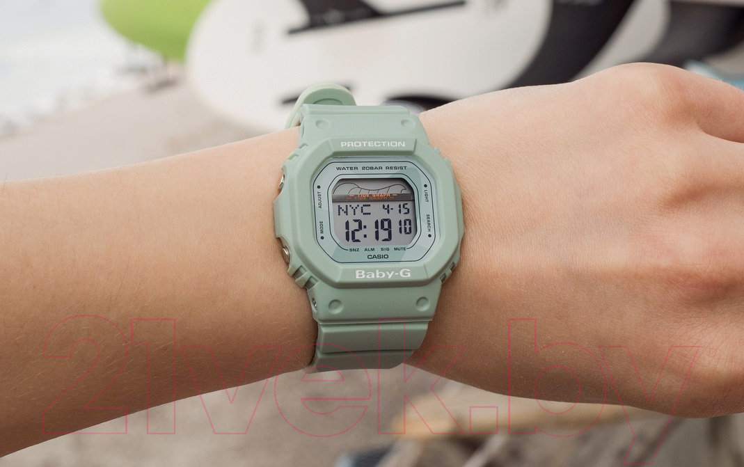 Часы наручные женские Casio BLX-560-3ER