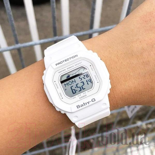 Часы наручные женские Casio BLX-560-7ER