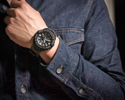 Часы наручные мужские Casio GST-W130BC-1A3ER