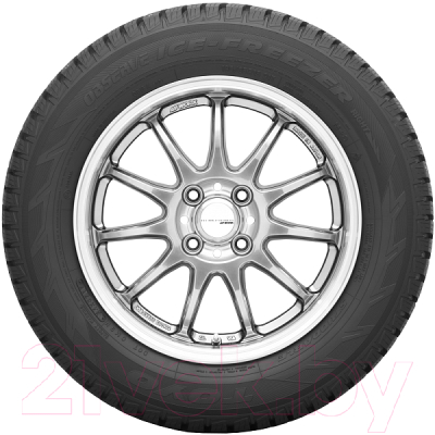 Изображение товара Зимняя шина Toyo Observe Ice-Freezer 215/50R17 91T (шипы)