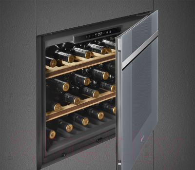 Встраиваемый винный шкаф Smeg CVI121S3