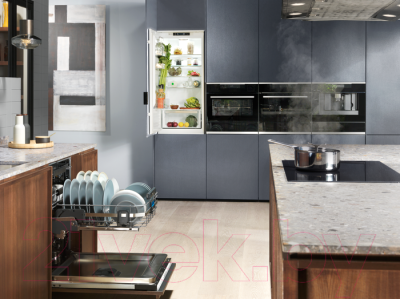 

Комплект встраиваемой техники Electrolux, VKL8E00X + GPE363MB