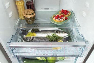 Холодильник с морозильником Gorenje NRK6202AW4