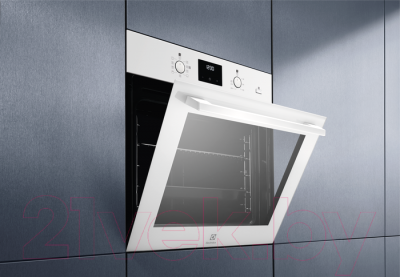 Комплект встраиваемой техники Electrolux OED3H50TW + GPE363MW