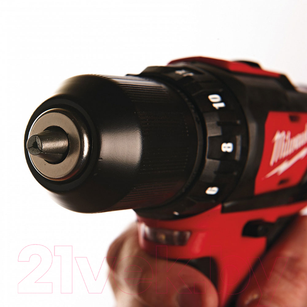 Аккумуляторная дрель-шуруповерт Milwaukee M12BDD-0 / 4933441930