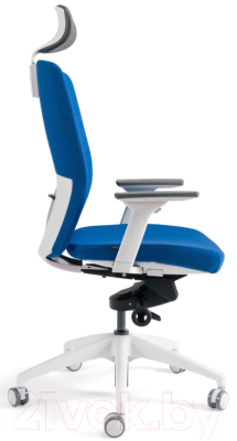 Кресло офисное Bestuhl J2 White Pl с подголовником и подлокотником (голубая ткань)