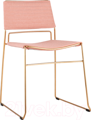 Розовый стул на колесах