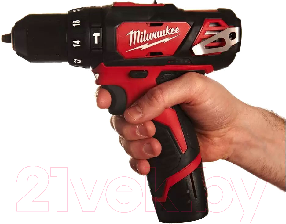 Аккумуляторная дрель-шуруповерт Milwaukee M12 BPD-202С / 4933441940