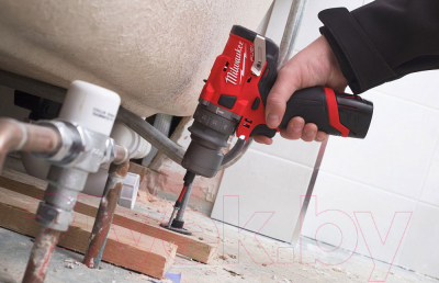 Аккумуляторная дрель-шуруповерт Milwaukee M12 FPDX-202X / 4933464136