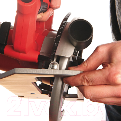 Изображение товара Дисковая пила Milwaukee CS 60 / 4933419225