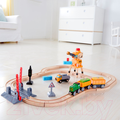 Железная дорога игрушечная Hape С краном / E3732-HP