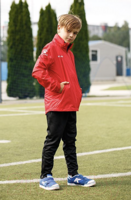 Ветровка детская Kelme Children's Raincoat / 3803241-600 (р-р 120, красный)