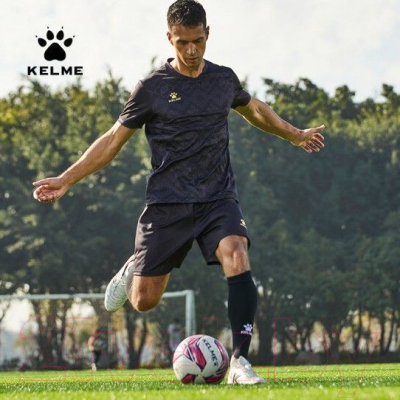 Футбольная форма Kelme Short-Sleeved Football Suit / 8151ZB1006-000 (3XL, черный)