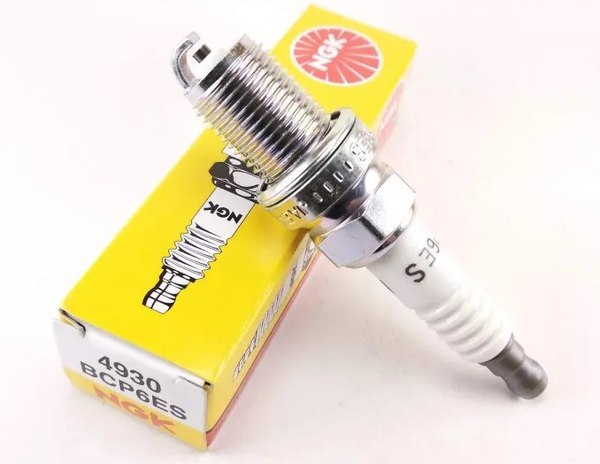 Свеча зажигания для авто NGK 4930 / BCP6ES