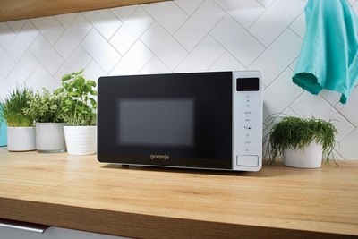 Микроволновая печь Gorenje MO20S4W