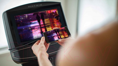 Изображение товара Электрическая беговая дорожка Matrix Fitness TF50XUR