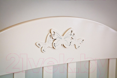 Накладка декоративная для мебели Красная звезда №23 Бабочки (Э01, слоновая кость)