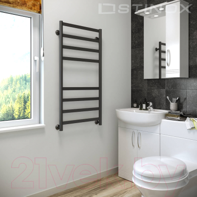Изображение товара Полотенцесушитель водяной Stinox Maxima 50x100 / max100 Ral 9005 (черный матовый)