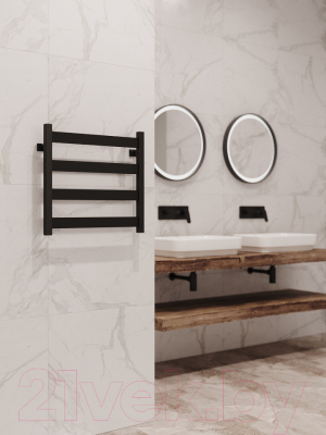 Изображение товара Полотенцесушитель водяной Stinox San Remo 50x50 / san50 Ral 9005 (черный матовый)