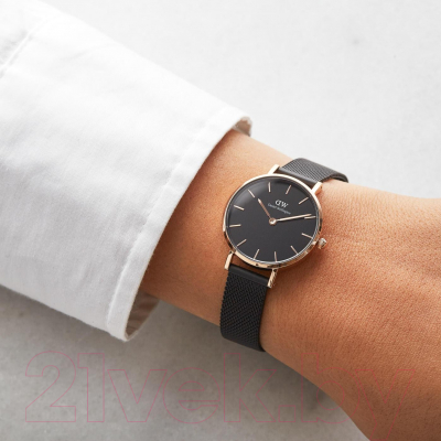 Часы наручные женские Daniel Wellington DW00100245