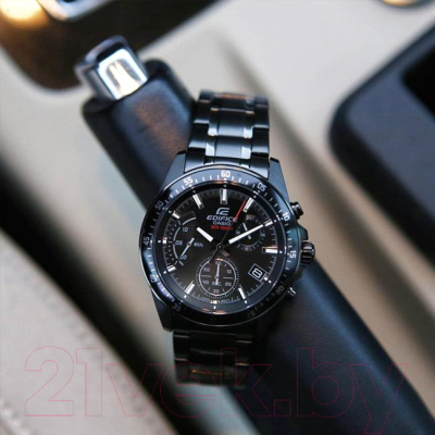Часы наручные мужские Casio EFV-540DC-1AVUEF