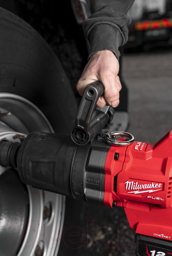 Аккумуляторный гайковерт Milwaukee M18 ONEFHIWF1DS-121C / 4933472072