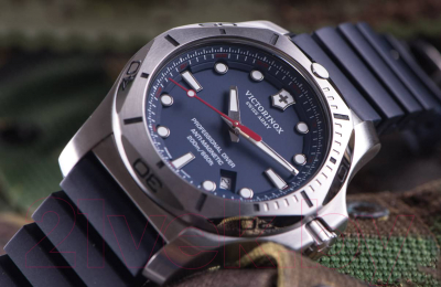 Часы наручные мужские Victorinox I.N.O.X. Professional Diver 241734