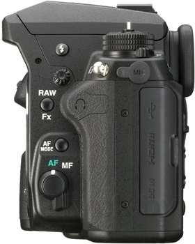 Зеркальный фотоаппарат Pentax K-3 Body (черный) - вид камеры сбоку