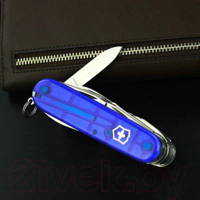 Нож швейцарский Victorinox Swiss Champ 1.6795.T2