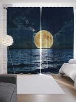 

Шторы, Яркая луна прячется в море / p_15018