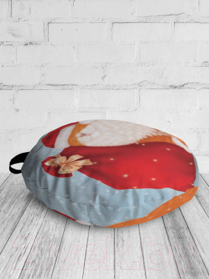 Подушка декоративная JoyArty Кот с новогодними подарками / dsfr_290623