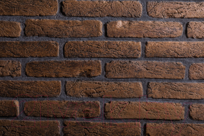 Декоративный камень бетонный РуБелЭко Древний кирпич ДК-004 (коричневый с травлением)