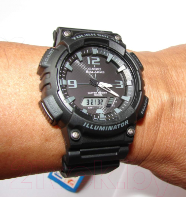 Часы наручные мужские Casio AQ-S810W-1A2