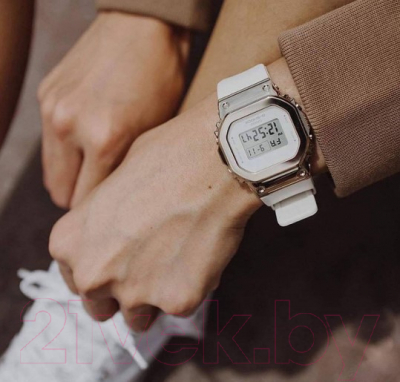 Часы наручные женские Casio GM-S5600G-7E