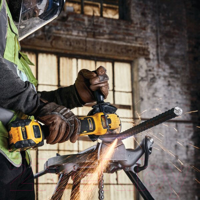 Профессиональная угловая шлифмашина DeWalt DCG409NT-XJ